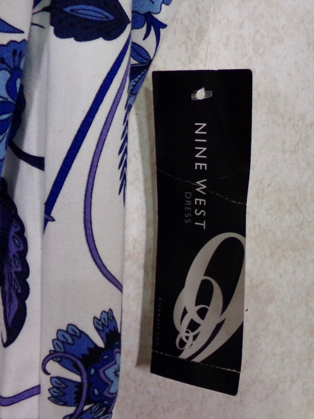 NWT Nine West Blue Combo Dress, Lined, VNeck & Back, Slight Streatch,Bk Zip Sz14 - Picture 4 of 13